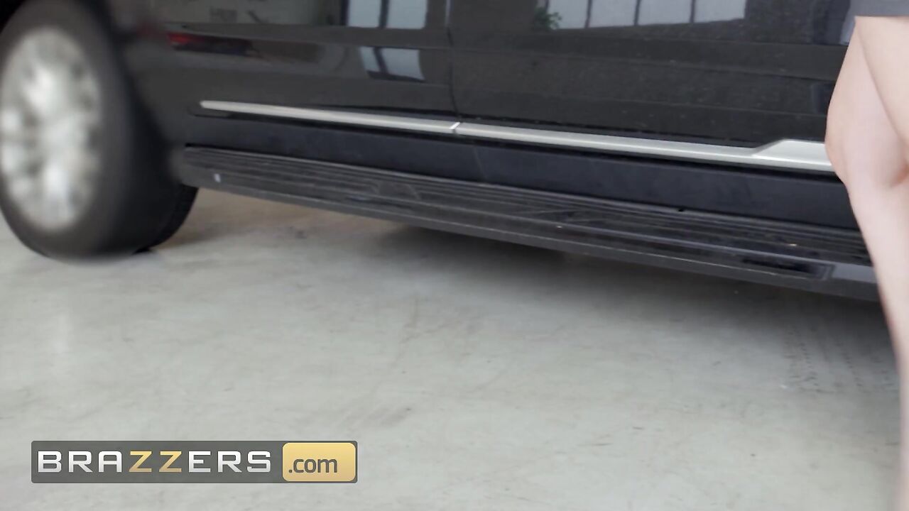 BRAZZERS - Curvy Goddesses Alexa Payne & Emma Magnolia Fuck A Customer & Convince Him To Buy A Car