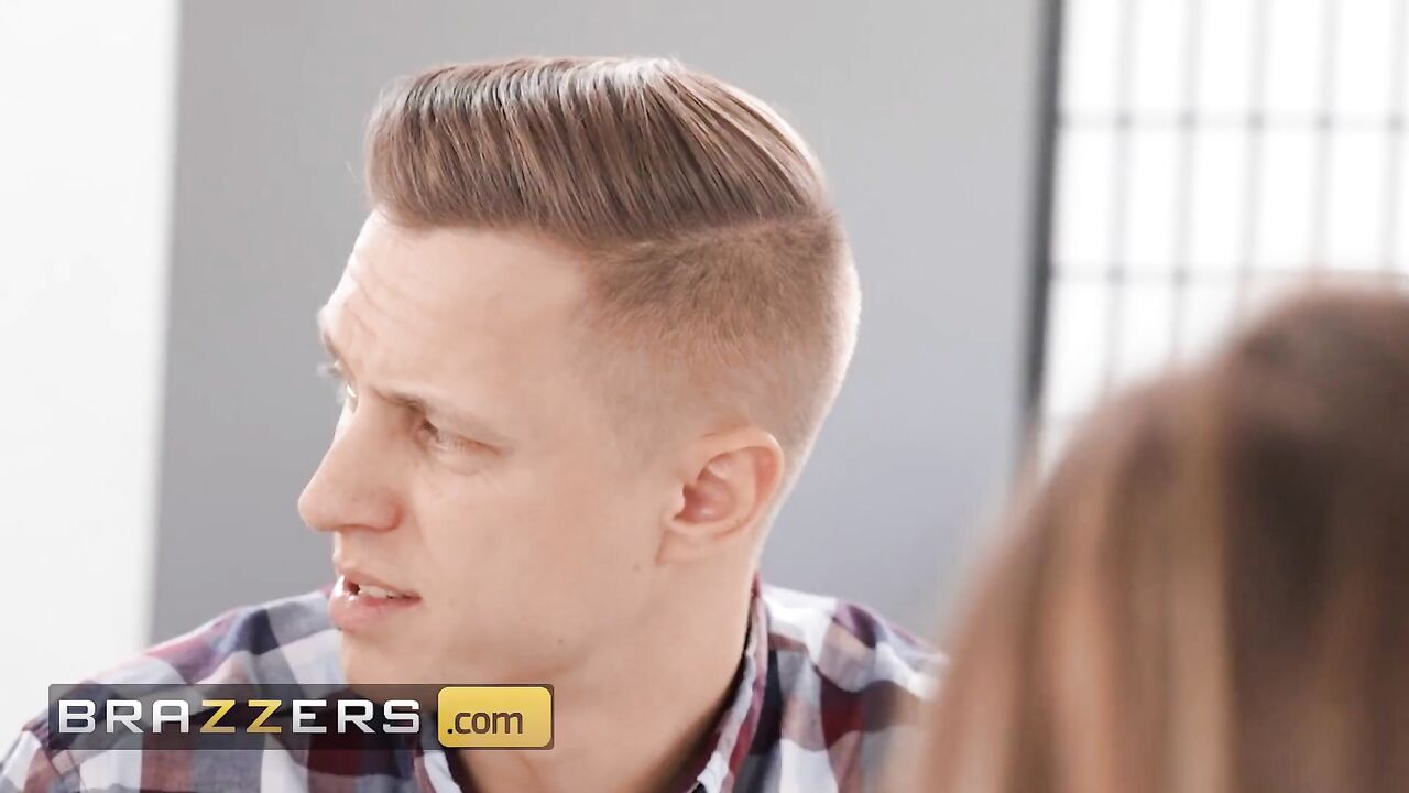 Brazzers - Horny Anna Claire Clouds Shows Alex That Study Groups Can Be A Whole Lot Of Fun