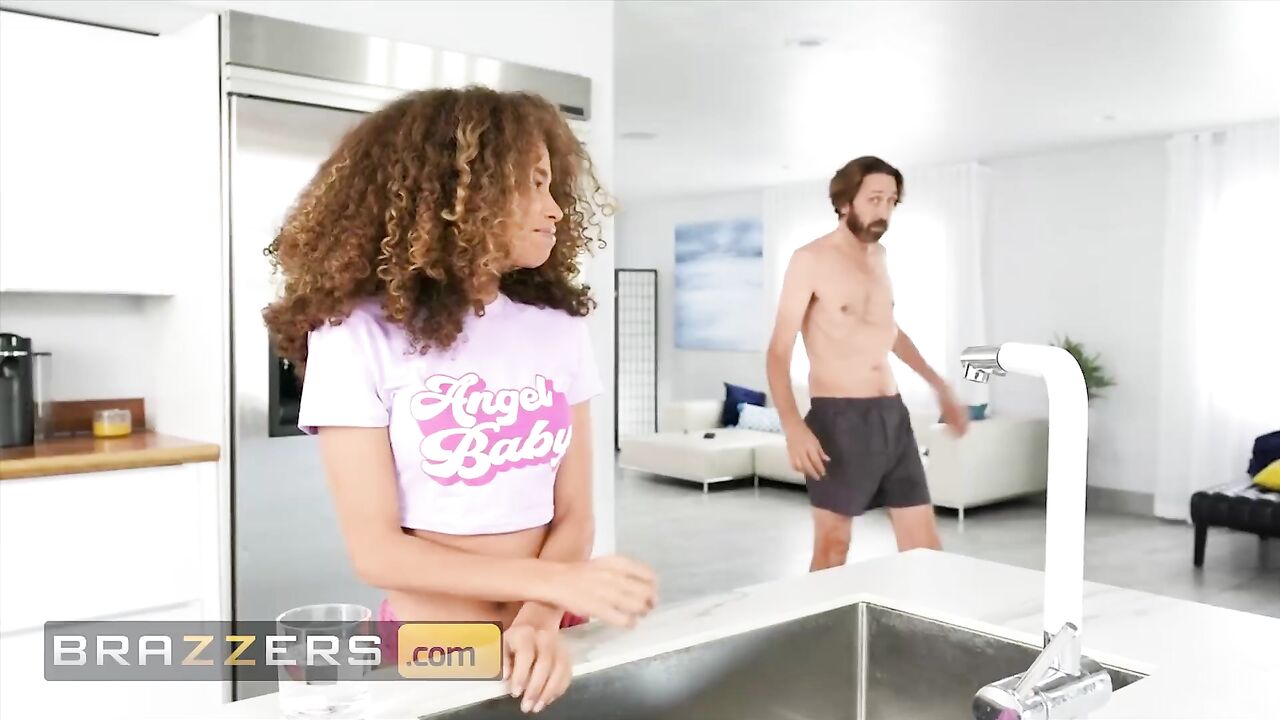 Brazzers - Cecilia Lion Gets Caught Giving A BJ To Lauren Phillips' Ex Husband & She Makes Up For It