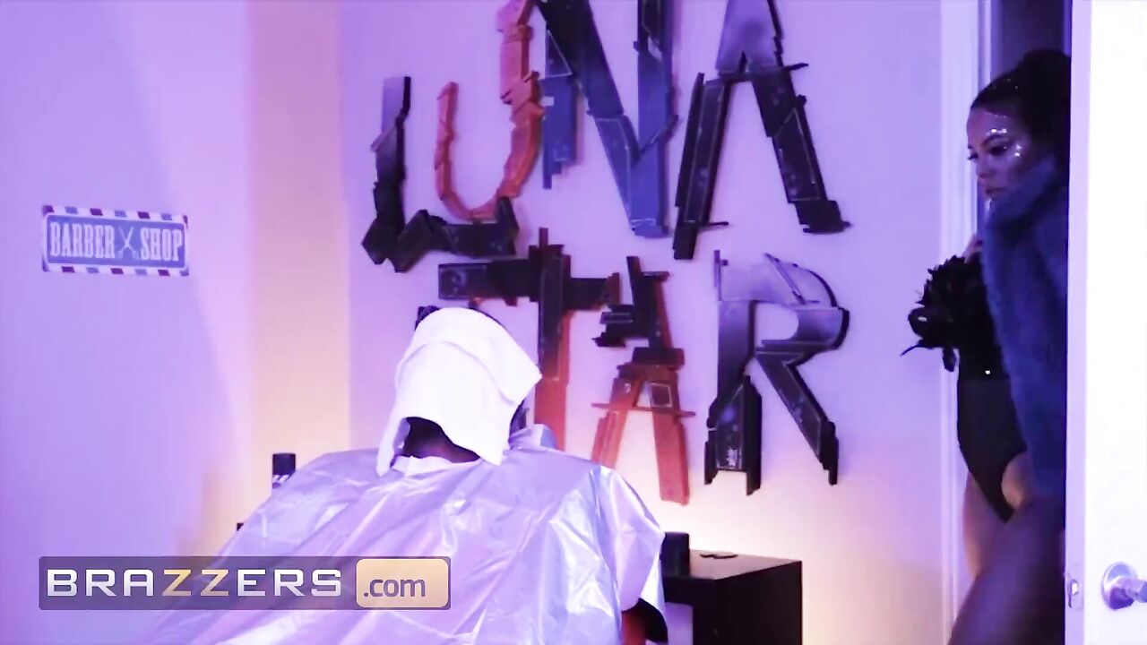 Brazzers - Luna Star Can't Handle Pressure's Pressure So She Fucks Him Hard To Relieve The Pressure