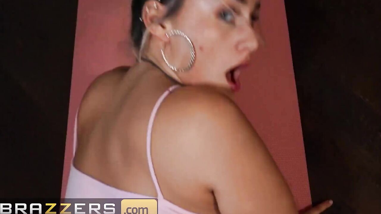 Brazzers - When Indica Monroe Catches Scott Nails Watching She Invites Him To Get A Closer Look