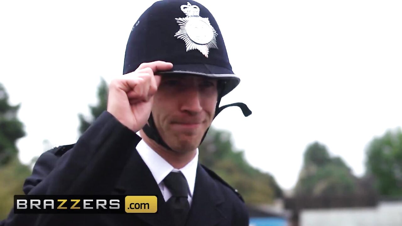 Brazzers - Madison Ivy And Danny D Desire To See Their Tour Guide Jasmine Jae Strip Naked