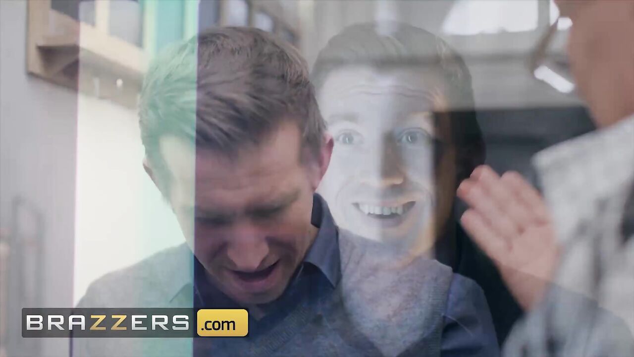 Brazzers - Slutty Blonde Teen Lana Harding Gets Crazy With That Monster Cock