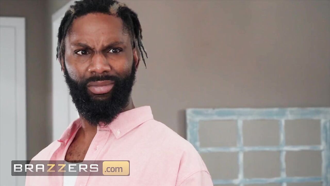 Brazzers – Codi Vore’s Older Lover Steve Holmes Sneaks Past Her Clueless Boyfriend