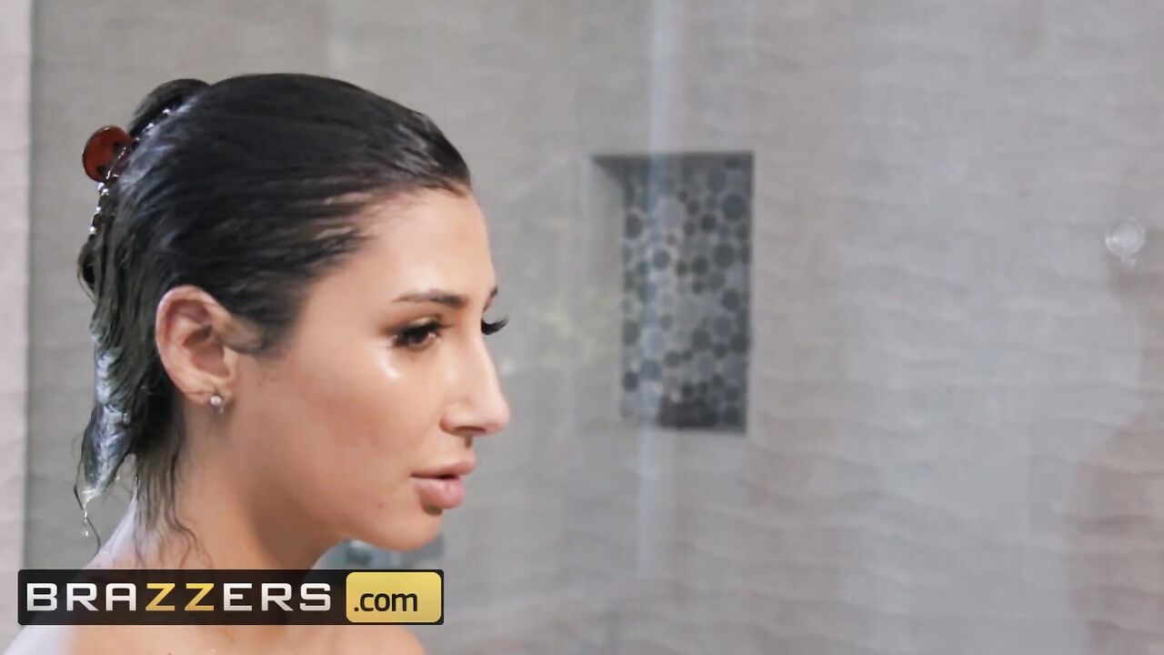 Brazzers - Hot threesome with sexy brunettes Gianna Dior & Desiree Dulce