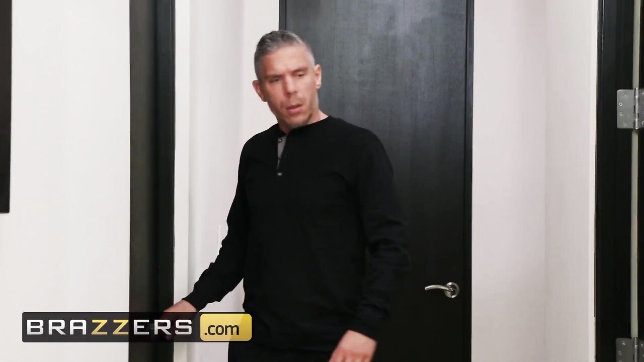 Brazzers - Horny babe Paige Owens pounded hard in DP by two mature cocks