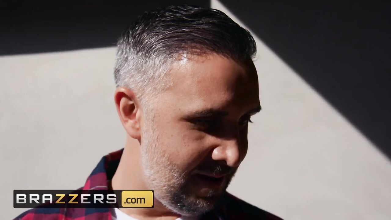 Brazzes - Sexy Gianna Dior gets her pussy drilled by a big cock