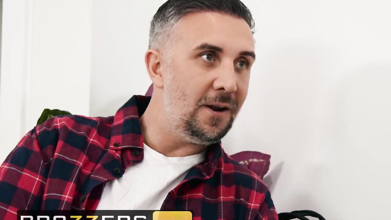 Brazzes - Sexy Gianna Dior gets her pussy drilled by a big cock