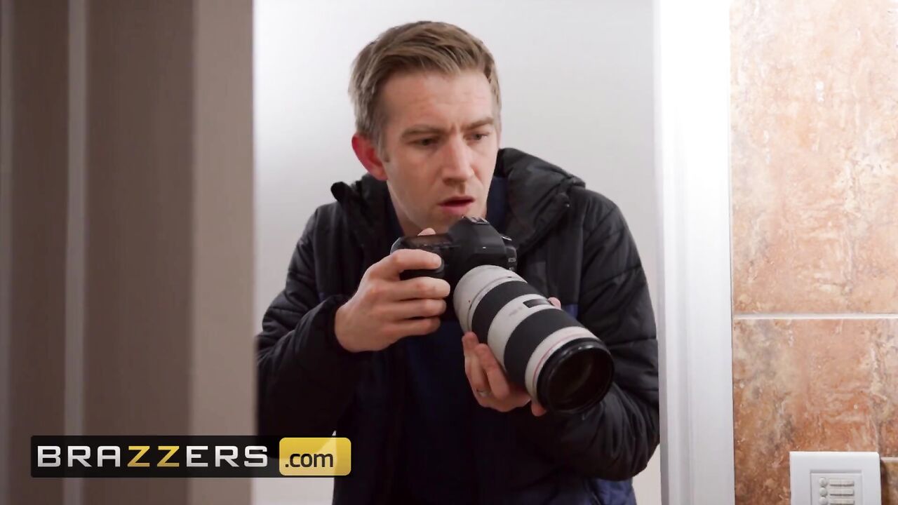 Brazzers - Curvy brit Anna Bailey gets titty fucked by big cock