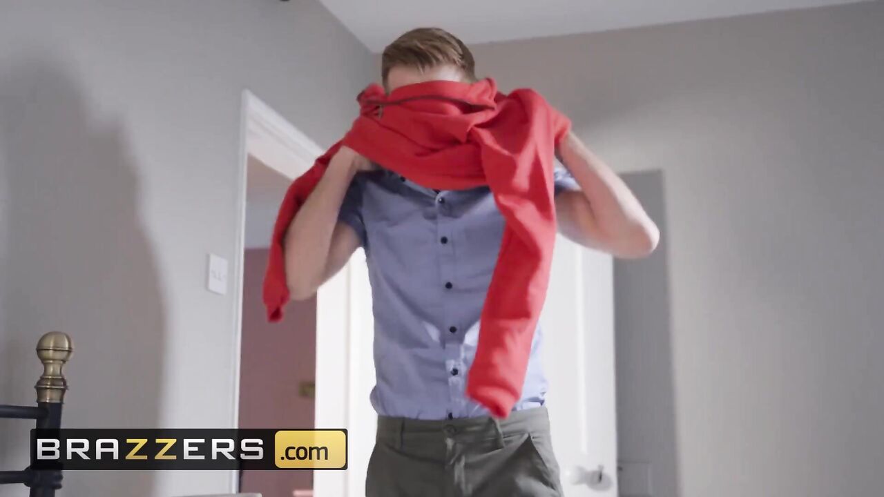 Brazzers - Busty blonde Milf Petite Princess Eve takes Huge cock