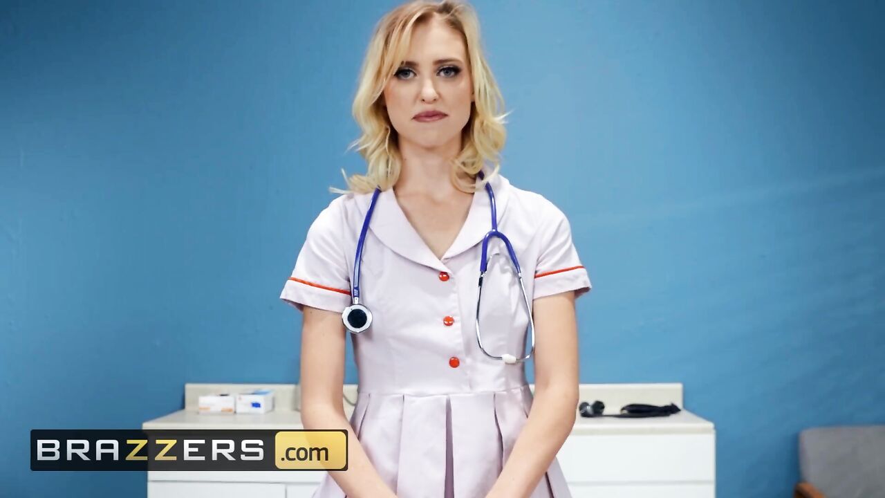 Brazzers - Slutty blonde nurse Chloe Cherry fucks in uniform
