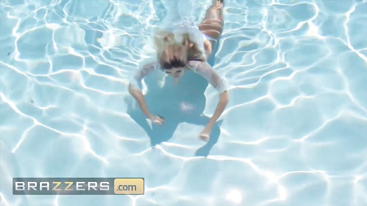 Brazzers - Anal loving Jessa Rhodes gets Big Wet Butt stuffed