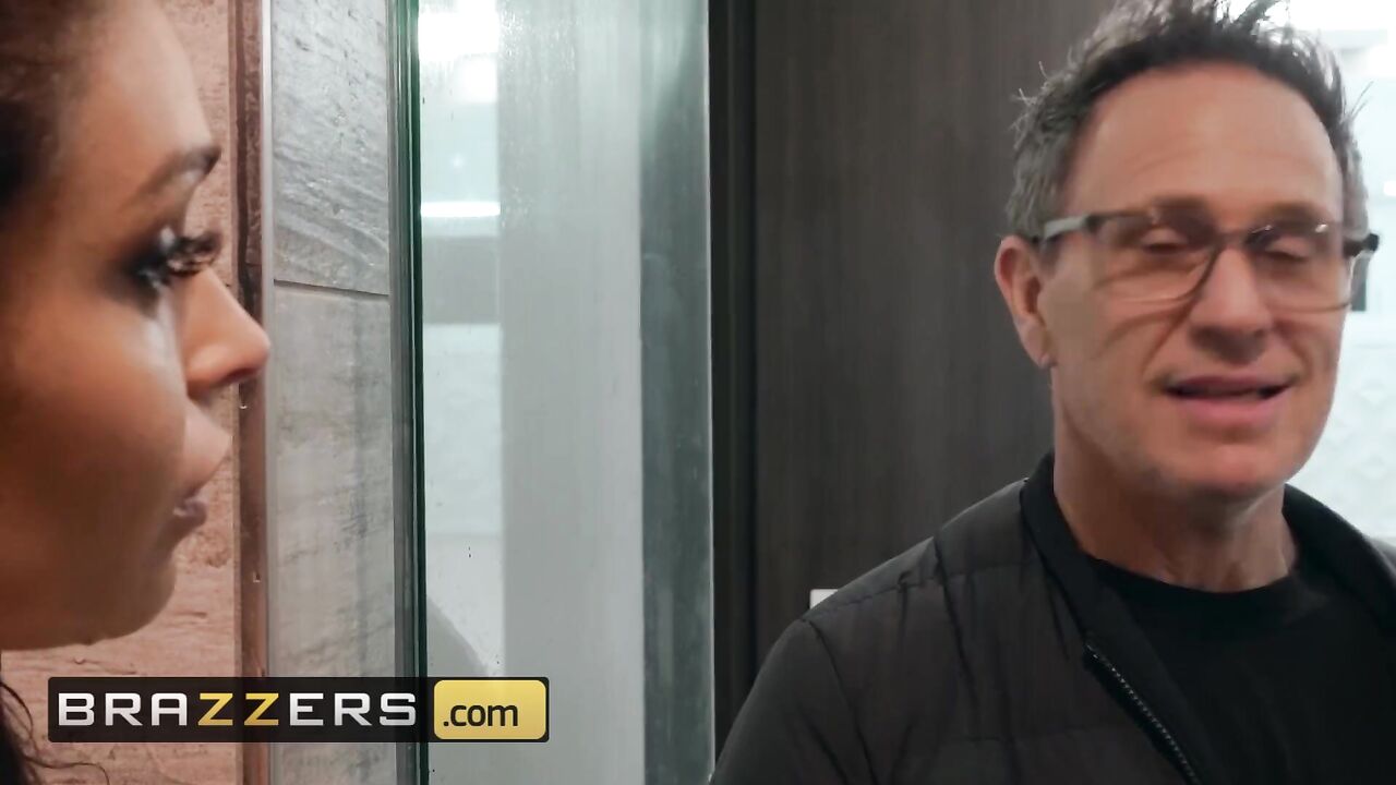 Brazzers - Bubble butt latina Katana Kombat cucks husband