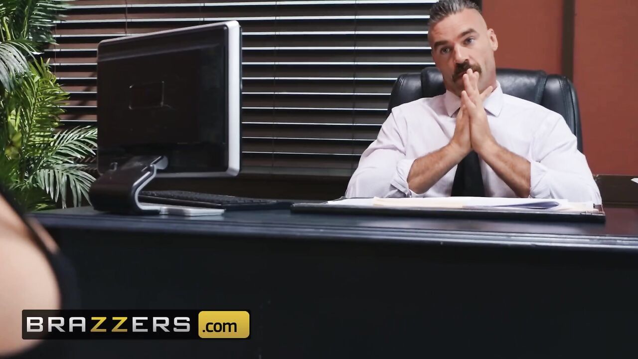 Brazzers - Big Tits School girl LaSirena69 has a uniform