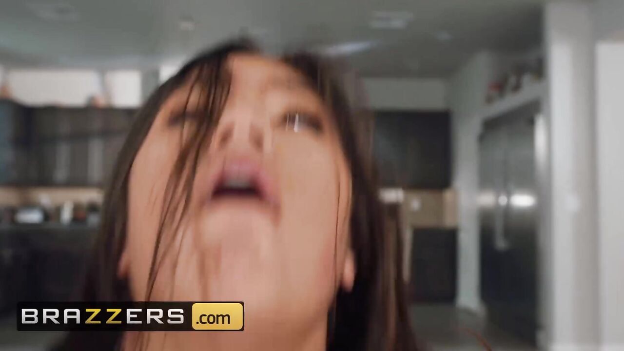 Brazzers - Asian Spinner Kendra Spade needs it rough