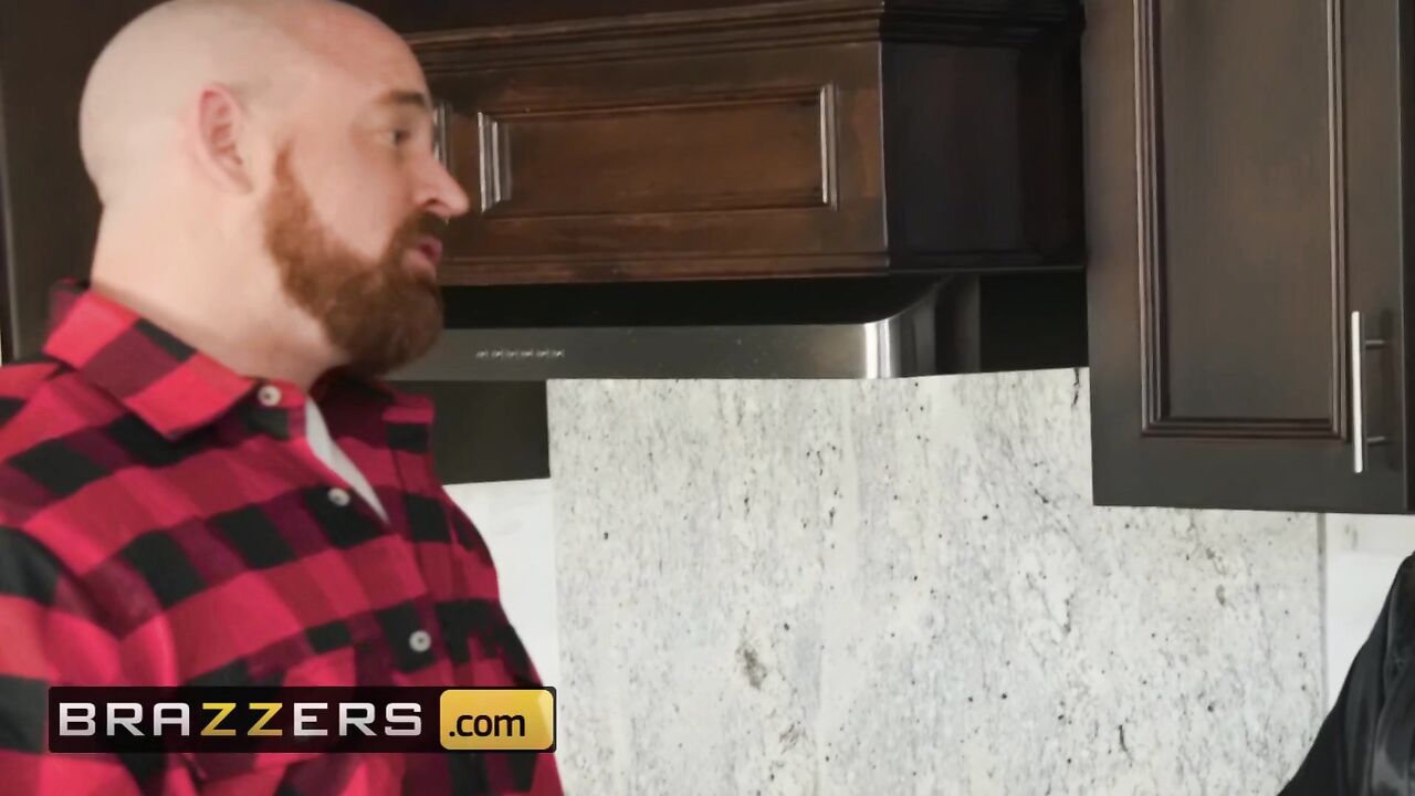 Brazzers - Latina milf Katana Kombat cucks her husband