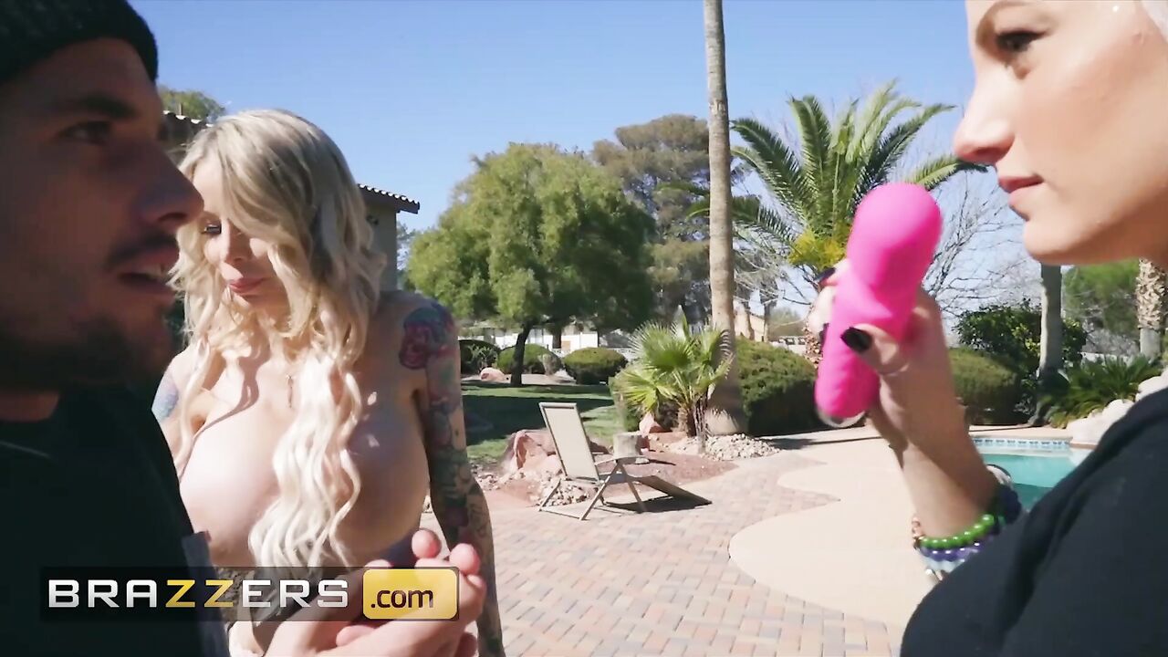 Brazzers - Milf pornstar Danielle Derekshow off her giant tits