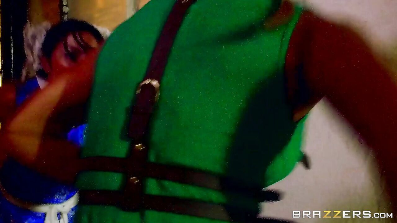 Sex Fighter: Chun Li vs. Cammy (XXX Parody) - Brazzers