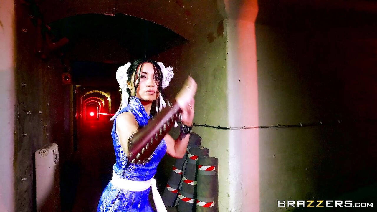 Sex Fighter: Chun Li vs. Cammy (XXX Parody) - Brazzers