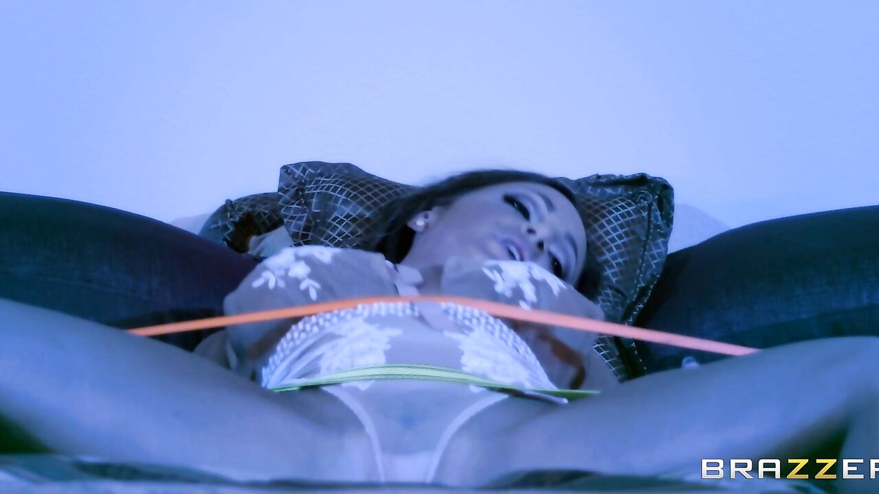 Ghostbuster xxx Parody Trailer - Brazzers