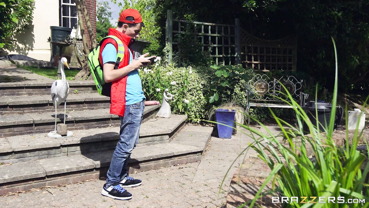 Pokemon Go (XXX- Parody) - Brazzers