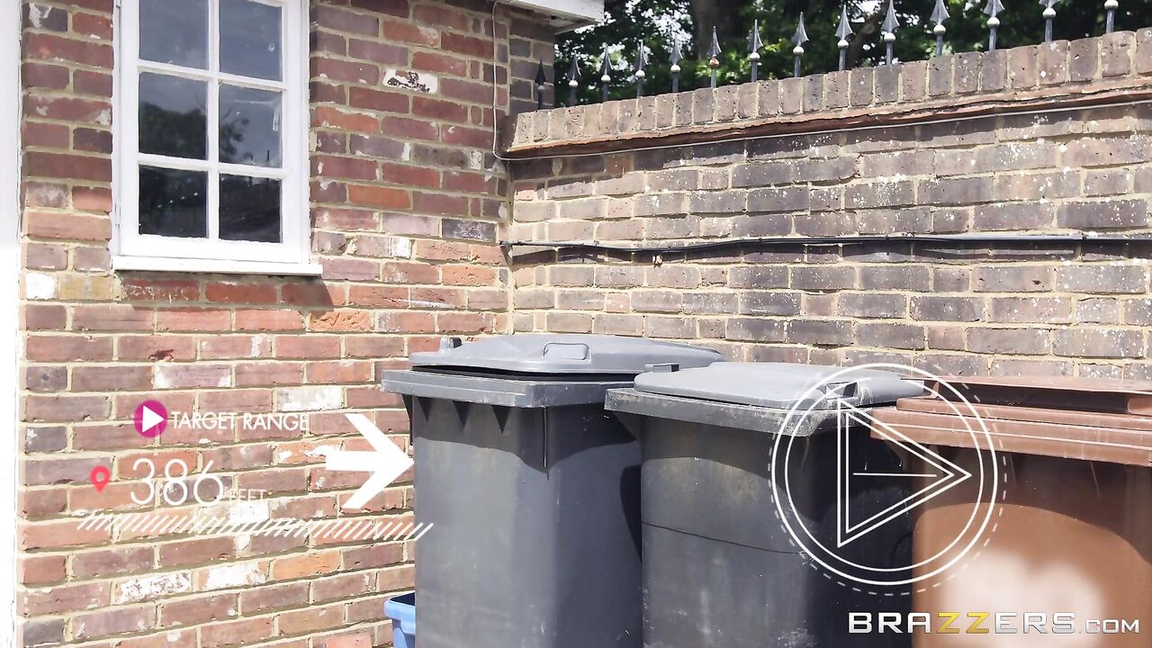 Pokemon Go (XXX- Parody) - Brazzers