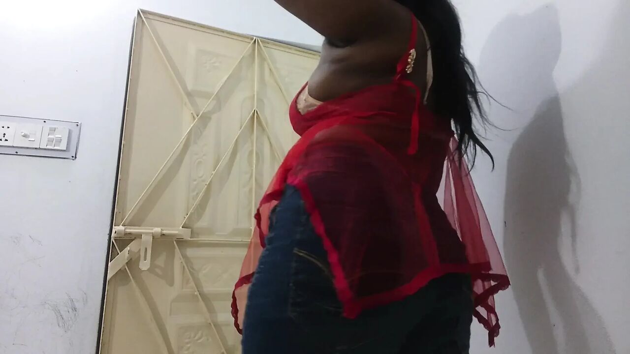 Desi girl door noti