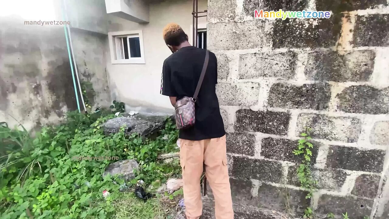 Link Video of My Colleague Having Sex Behind the Office Building