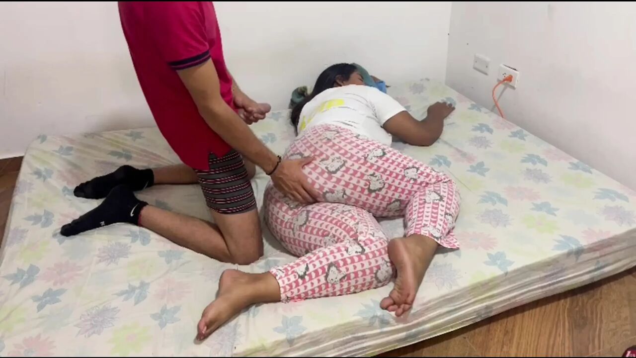 My Stepsister Wakes Up With My Cock On Her Throat And My Hand On Her Pussy Soaked ASMR Real Moans Spanish
