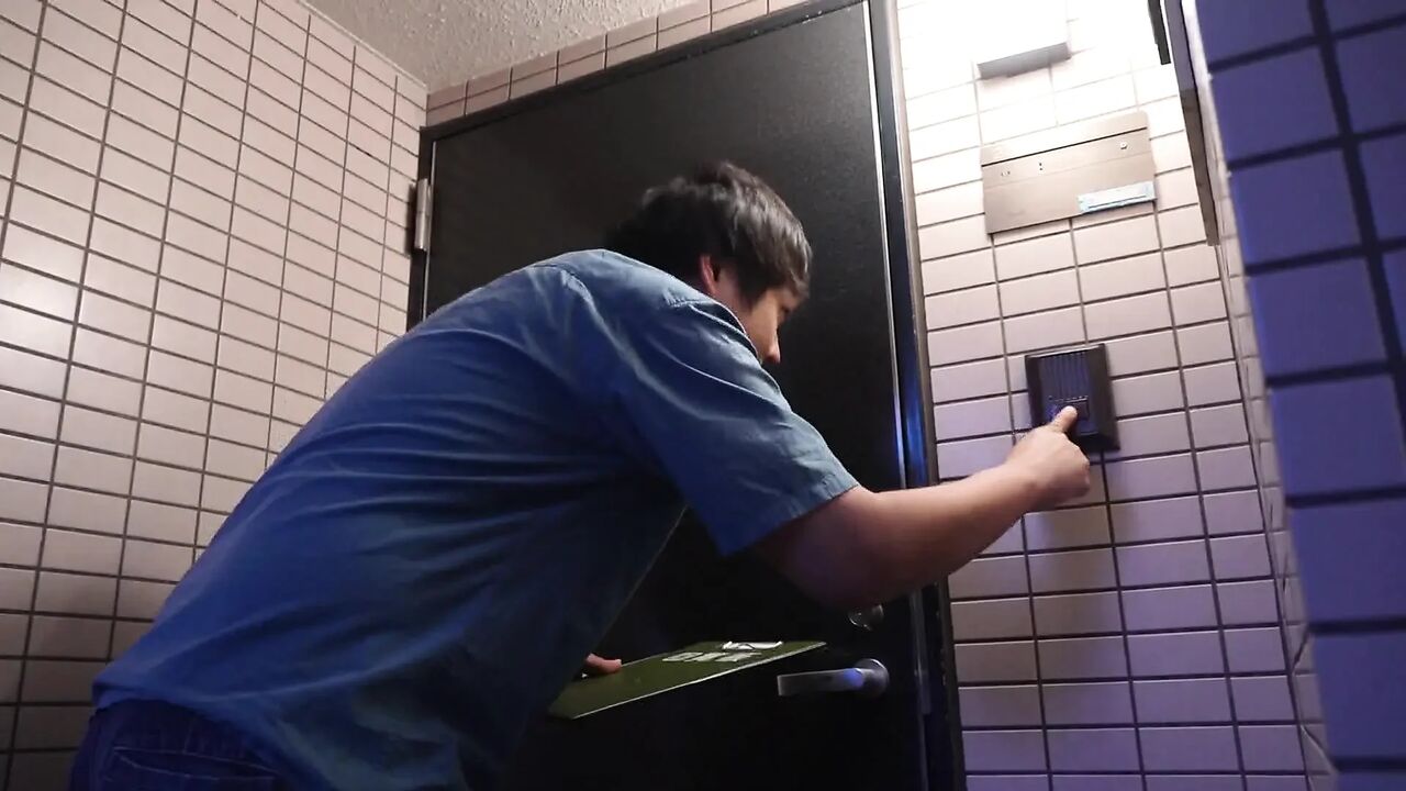 Part 3 "Until ♪ the time when my husband come home" The secret op circular board of the imadoki wife next door who earns a lot of money in the spare time of housework