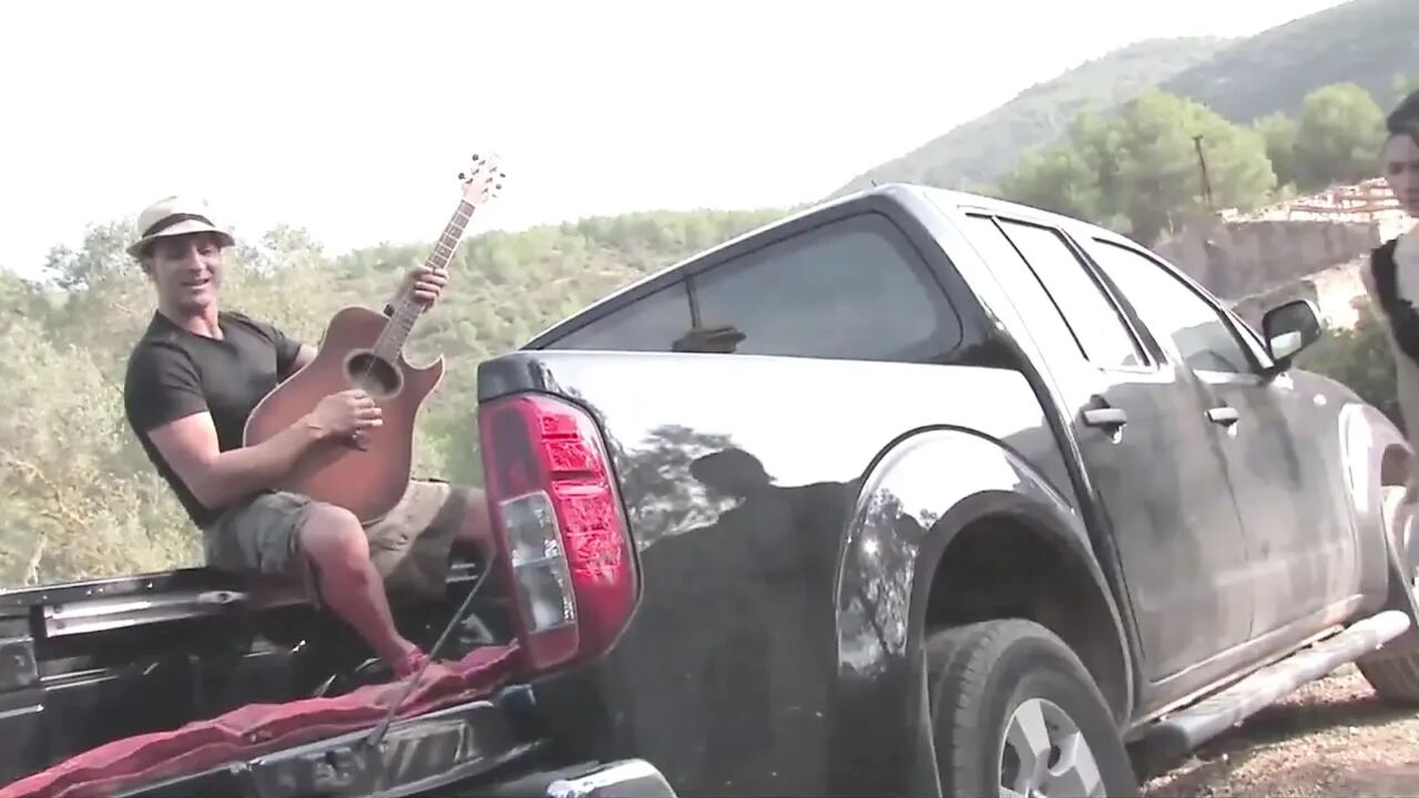 Wild amateur sex outdoor vol.4