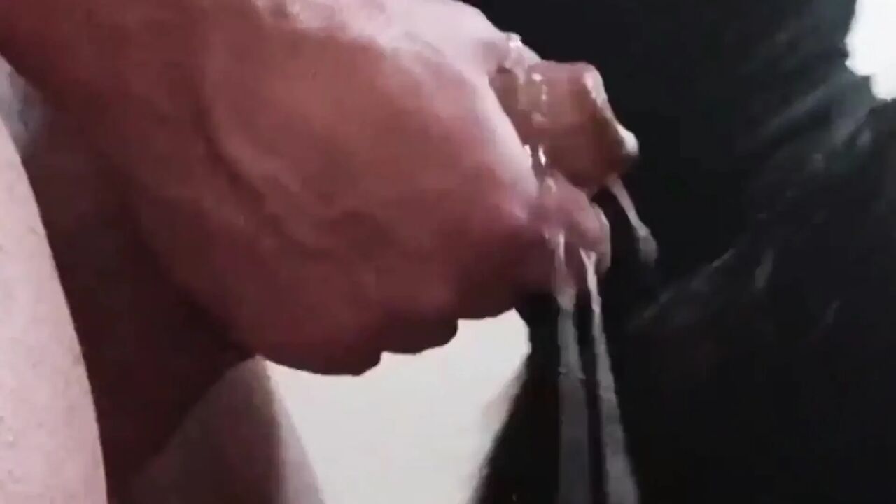 MILF Takes a Cock in Her Mouth and a Nice Cumshot