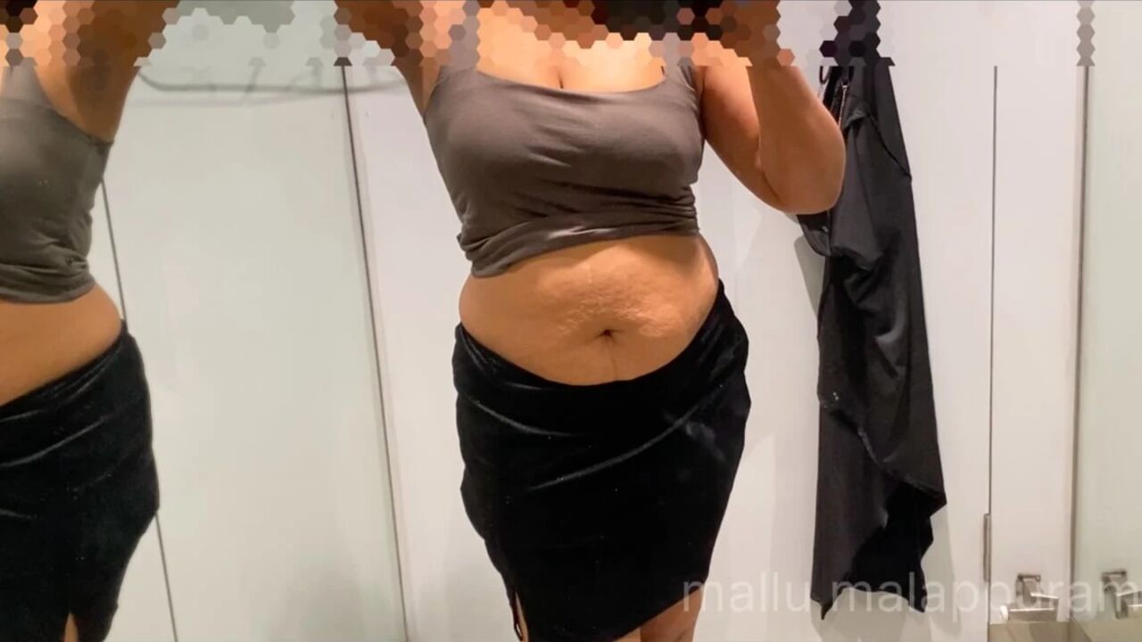 Trying Sexy Dresses In Trail Room And Fingering From Shopping Mall Trail Room, Malappuram, Kerala