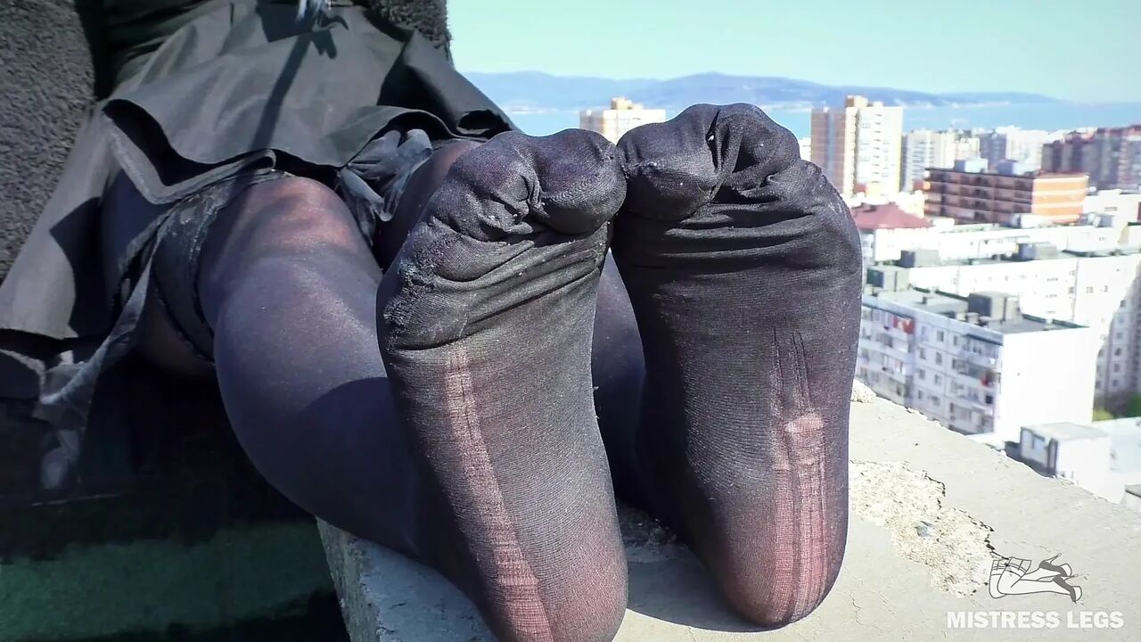Sky-high Sole Seduction: Teasing Toes From Sheer to Black on the Rooftop