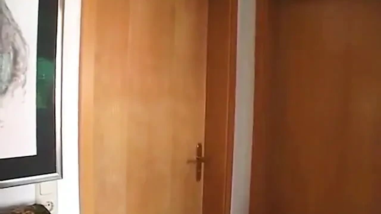 Stepmom get filmed while taking a bath