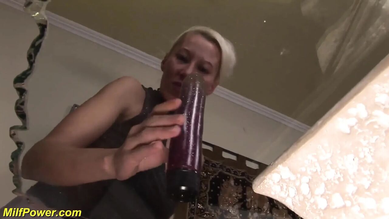 Skinny stepmom rough fucked!
