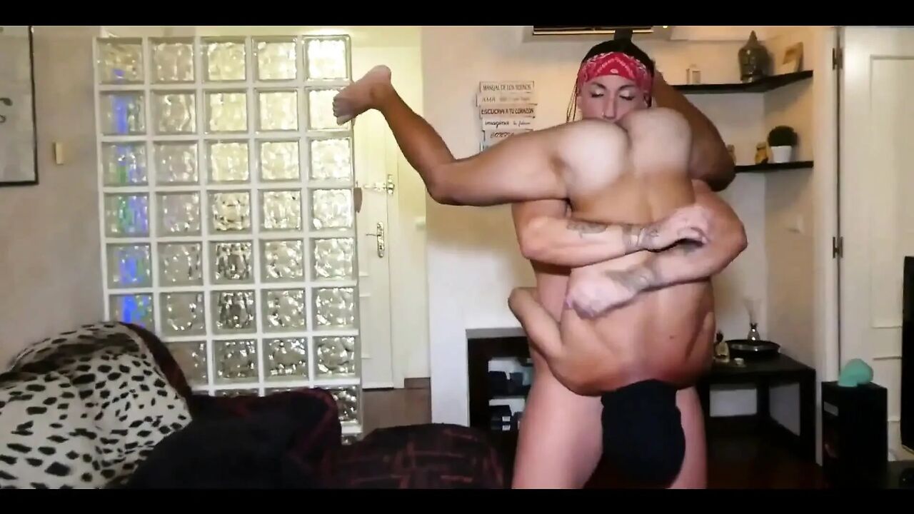 Extreme Lifting, Deepthroat and Great Fucking of the Small Man