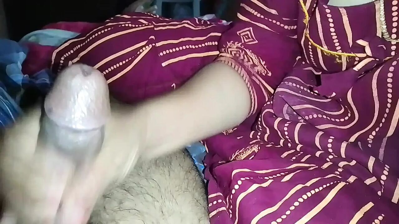 Indian woman puts her husband's penis in her mouth