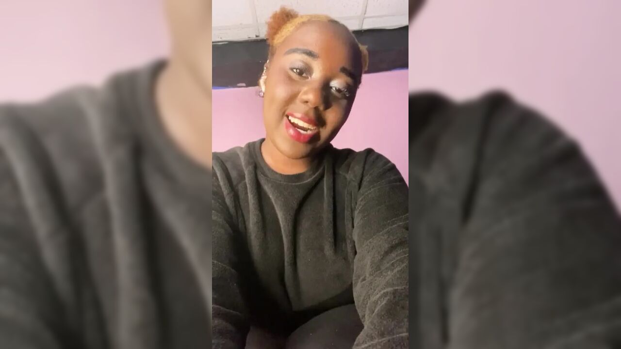 Alliyah Alecia Scott, Her FatAss, Pretty Pussy & Sex TOYS
