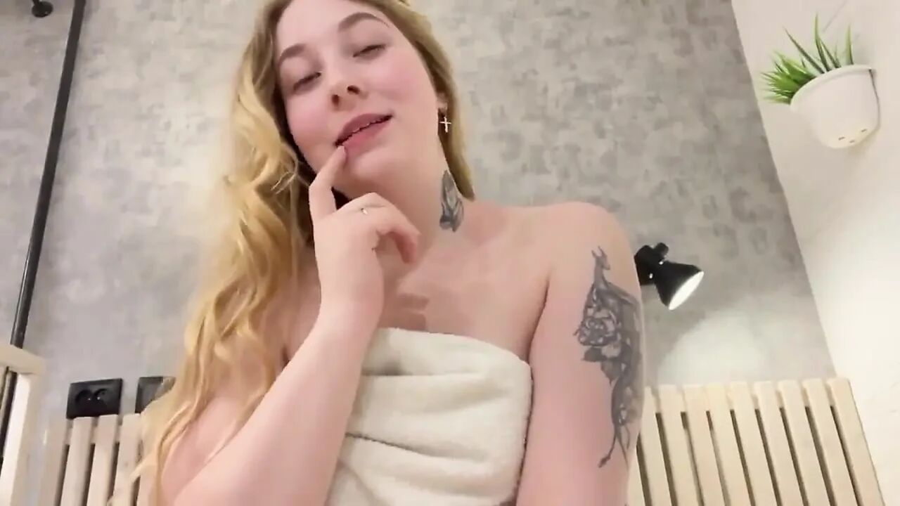 A Hot Blonde Fulfilled Her Dildo Masturbation Order!.