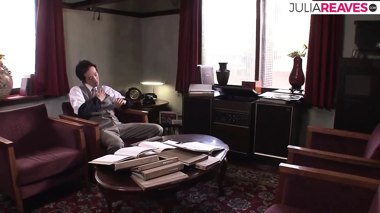 Asian secretary gets her hairy pussy fucked