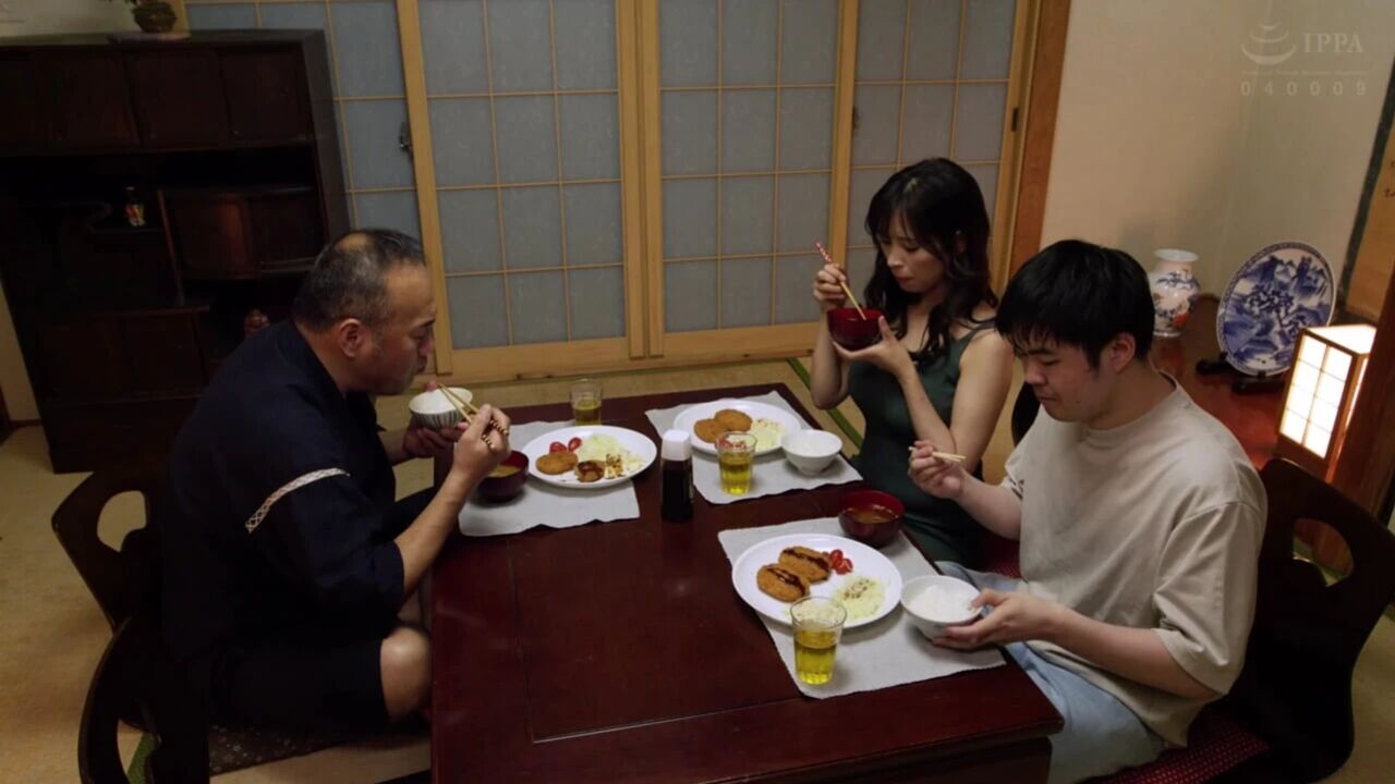 Makiko - Fuck Her Stepfather On Her Most Fertile Days...