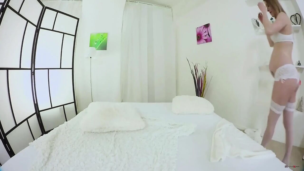 Pregnant teen masturbating