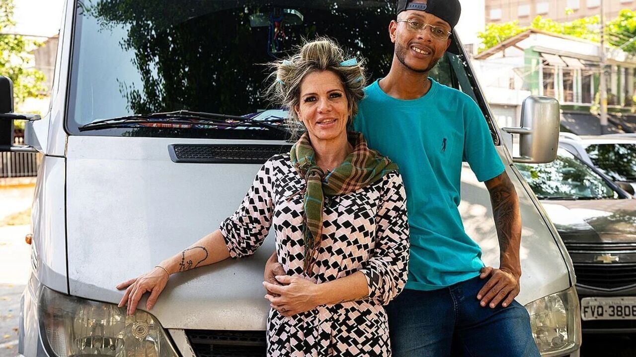 Big Clit Granny Gets Ass Destroyed in My Van