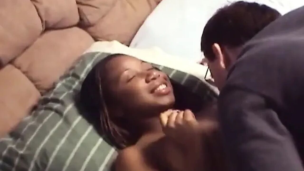 Old dude and young black cute girl - homesexvideo