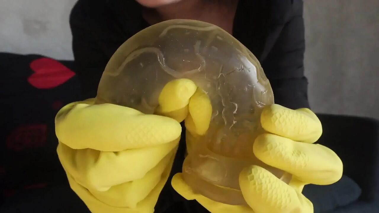 My Stepsister Is in a Deserted Place Wearing Yellow Dishwashing Gloves