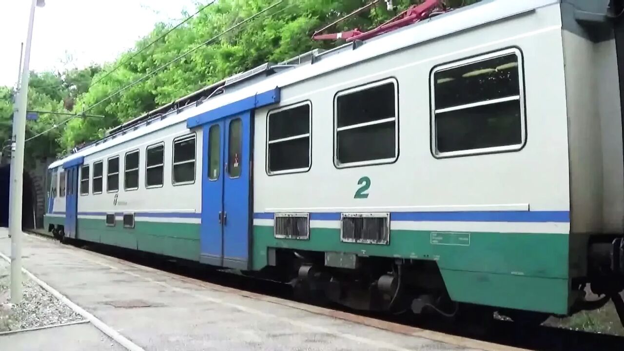 Crazy girl suck a cock and get fucked on the railway