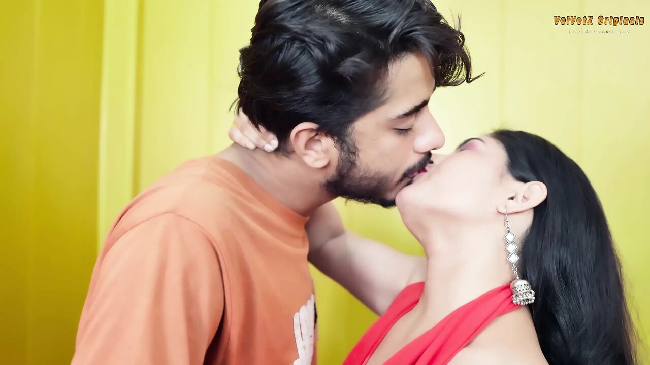 Super Sexy Guest Seduced Hotel Staff Had Full Nude Sex In Bathroom Indian 4K Ultra HD Vaigavarun45
