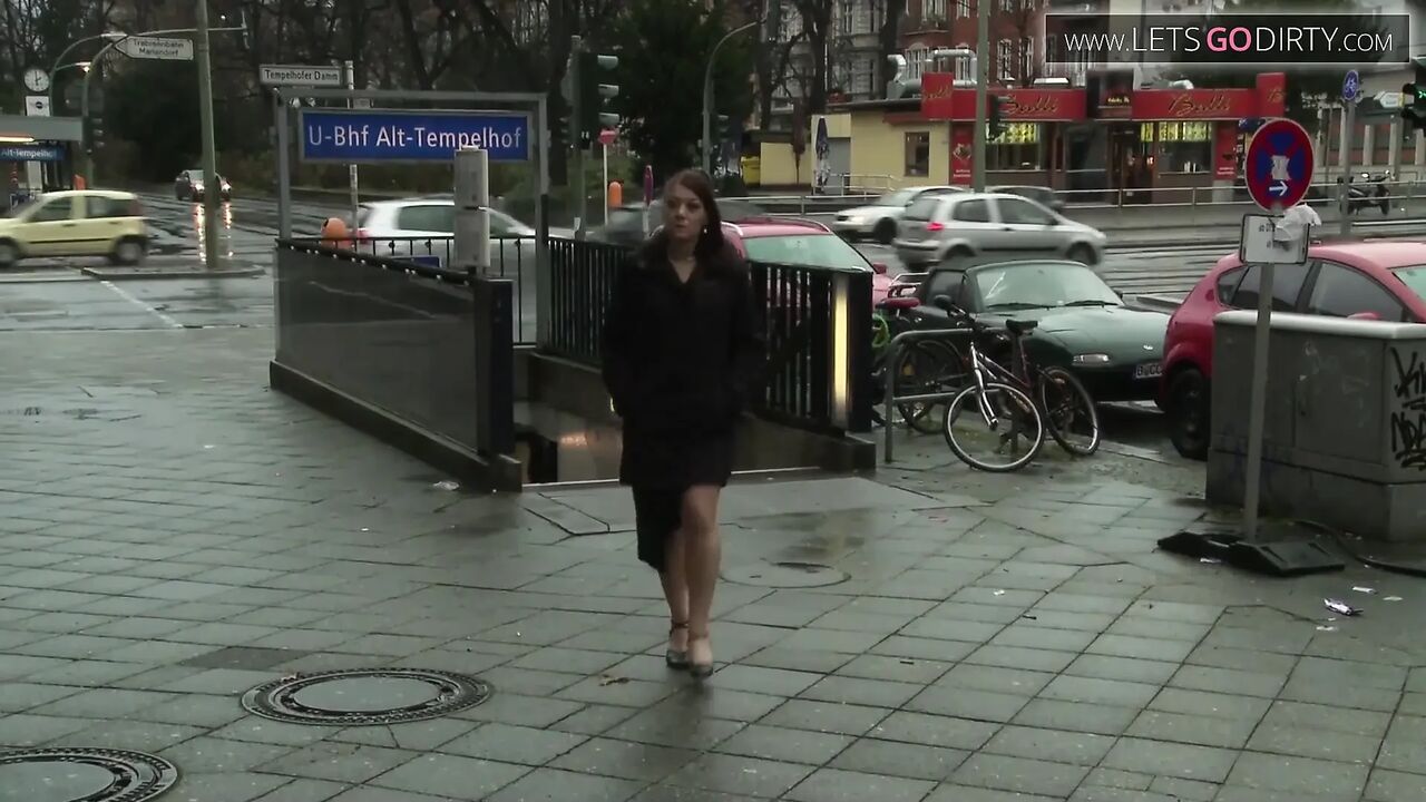 Hot girl gets bound by lover on the streets