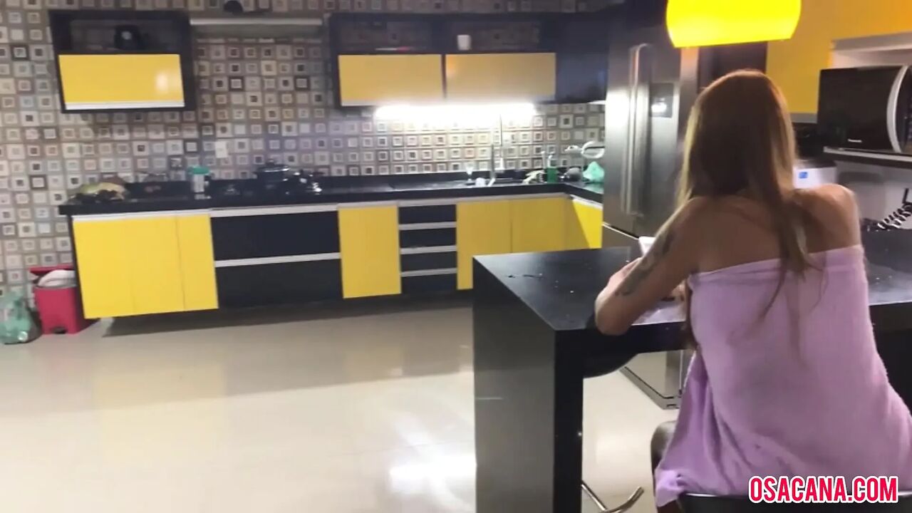 Pizza delivery man got along very well with the young girl